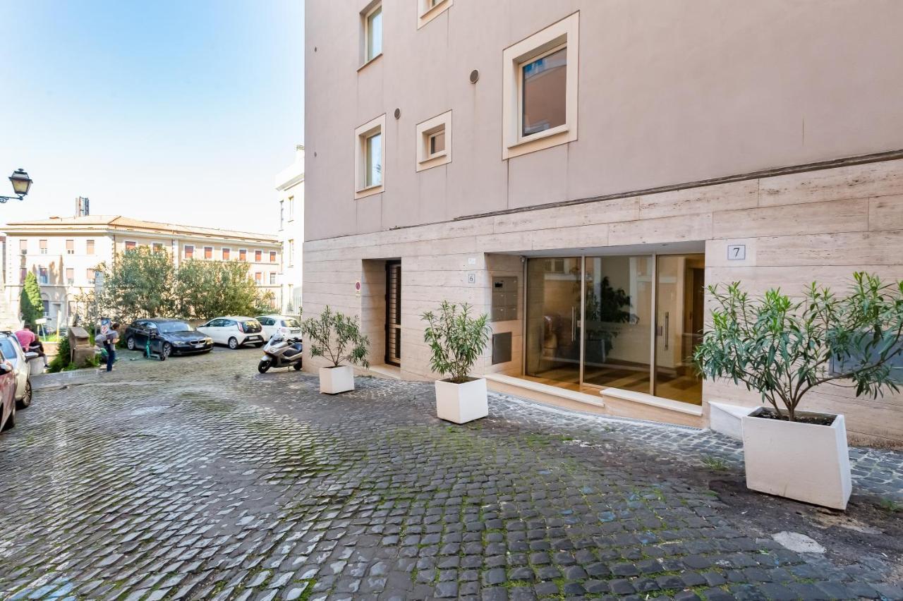 Bdc - Classy Loft In Trastevere — Photos 1